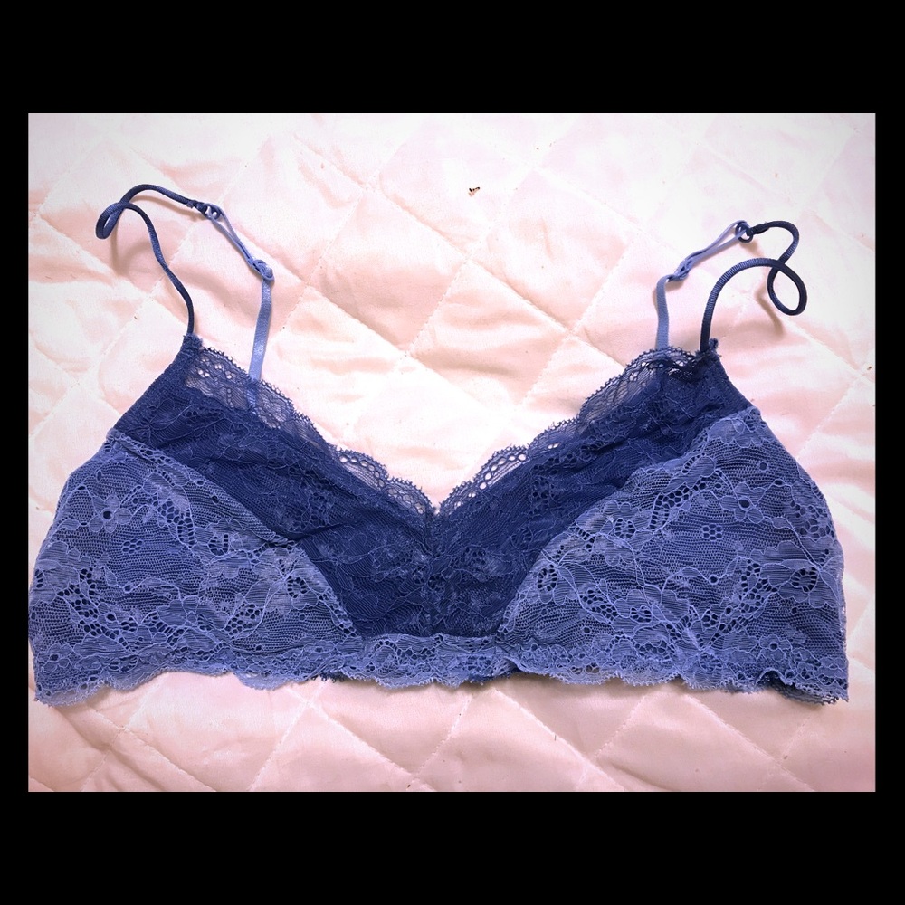 Urban Outfitters Honeydew bralette, medium